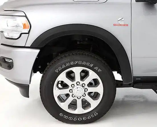 Enthuze ACTENT83926 - Fender Flares OE Style 07-13 GMC Sierra 1500, 07-14 GMC 25/3500HD Except Dually 6.5 & 8' Bed Questions & Answers