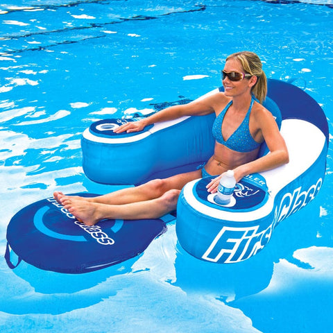 World of Watersports 11-2030 FIRST CLASS LOUNGE