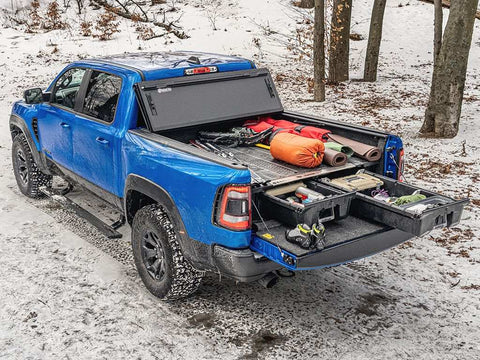 Bak Industries 448426 - BAKFlip MX4 2016-2023 Tacoma 5' w/ Deck Rail System