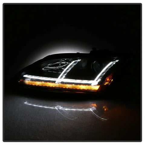 Spyder Auto 5085542 ( Signature ) Sequential Turn Signal Projector Headlight - Black