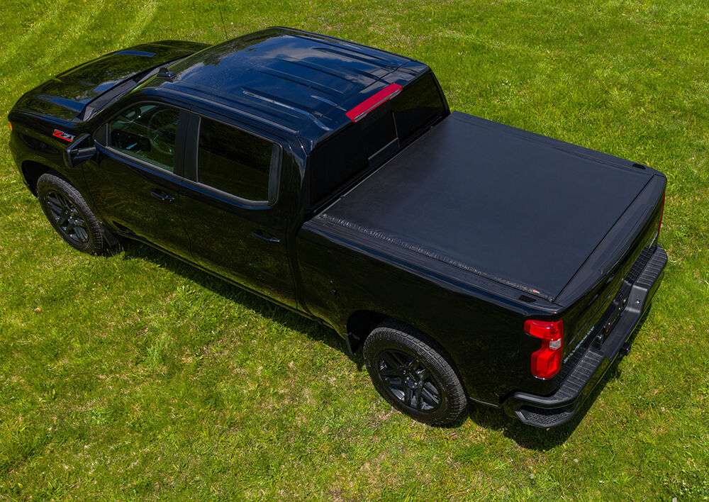 ACT92_soft-rollup-tonneaucover-overhead-photo-of-covet_P04.jpg