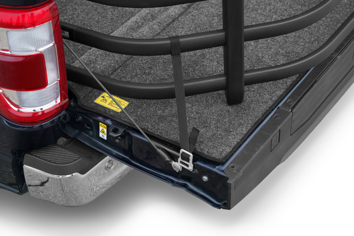 AMPamp-bedxtender-sport-2020-ford-f150-dark-blue-studio-16.jpg