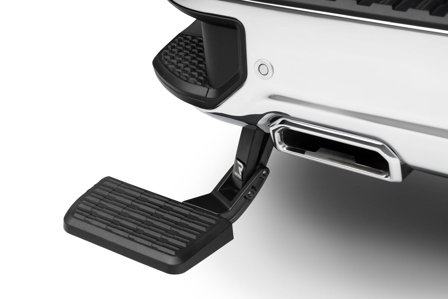 AMPamp-research-bedstep2-2024-gmc-sierra-1500-75415-01A-ov-027.jpg