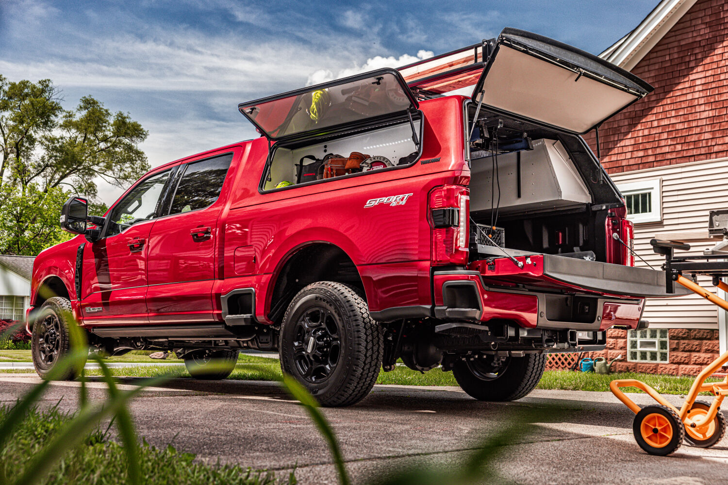 AMPare-v-series-toolmaster-2023-ford-f250-lifestyle-2936.jpg