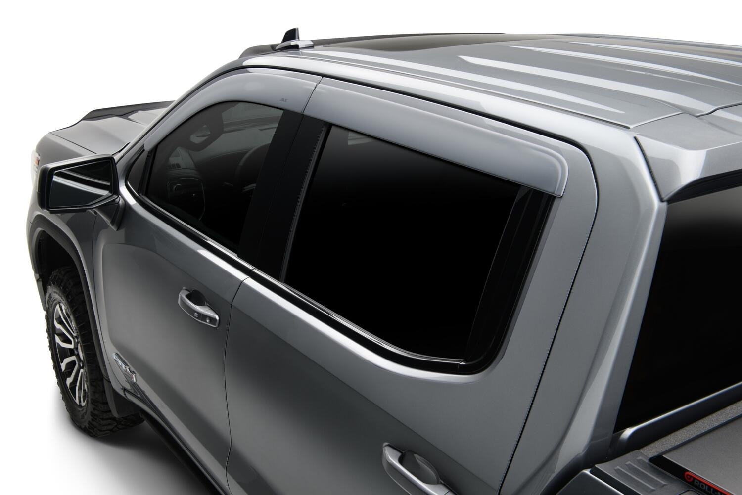 AVS_ventvisor_lowProfile_silvericemetalic_20sierra_P04_894075-GAN.jpg