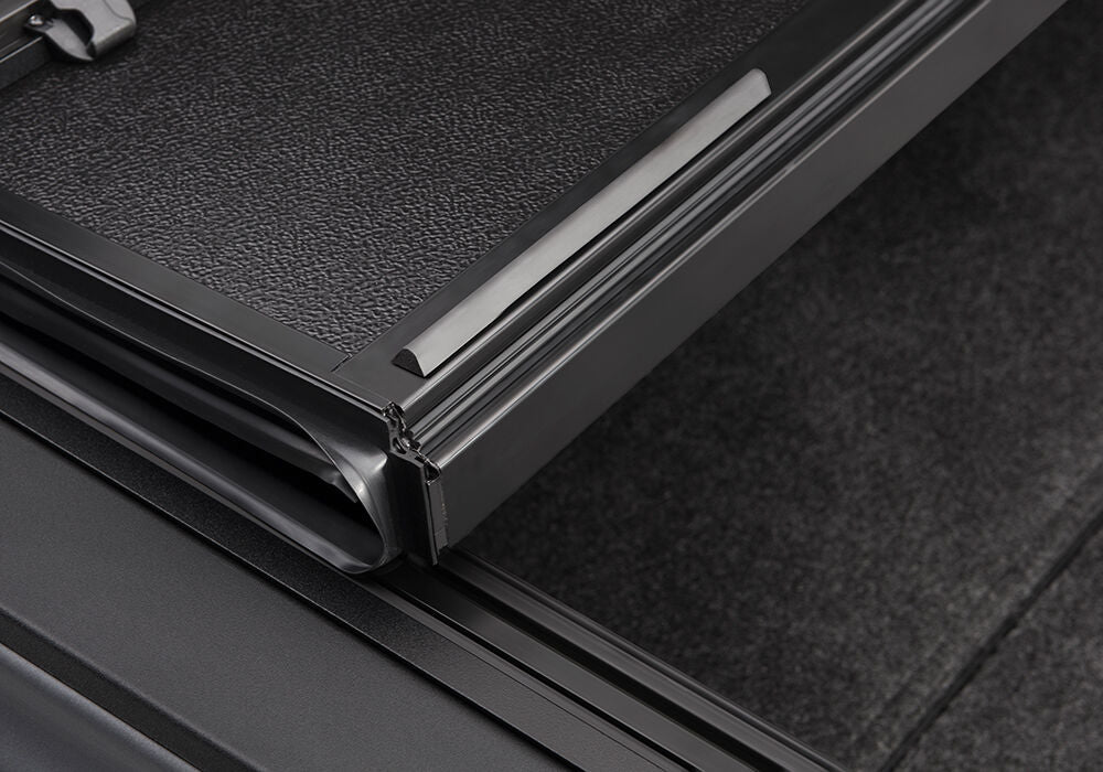 BAKBK_BAKFlip_Fibermax_Ridgeline_PanelFold.jpg