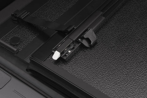 BAKBK_BAKFlip_G2_Silverado_Latch.jpg