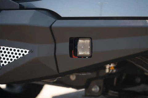 DV8 Offroad BE3EW40W UNIVERSAL 3 INCH CUBE LED LIGHT WITH FLOOD PATTERN AND POST MOUNT