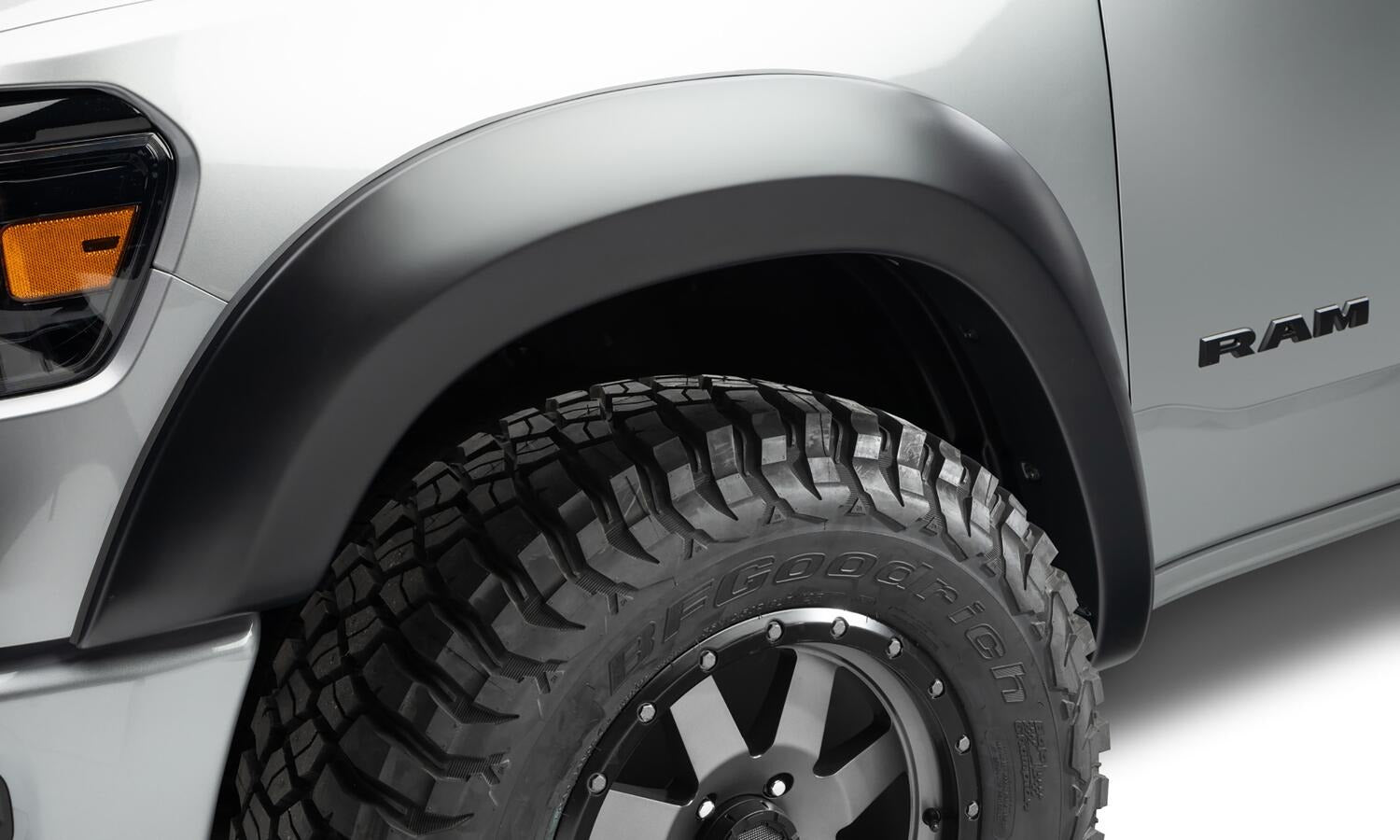 BWRbw_EAF_flare_21Ram1500_Front_50055-02.jpg