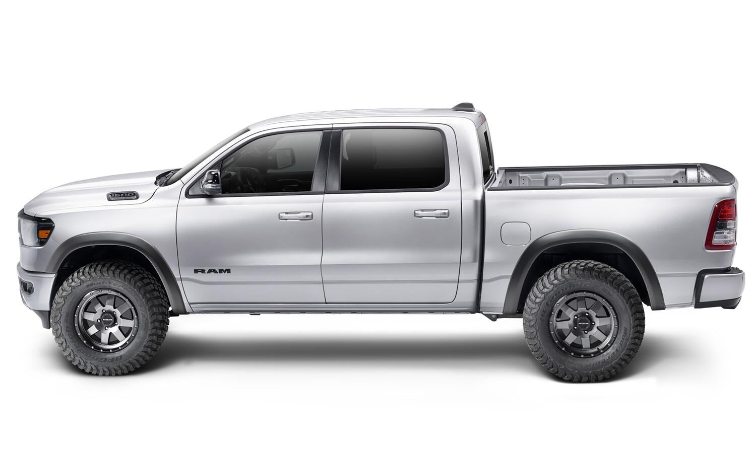 BWRbw_EAF_flare_21Ram1500_Side.jpg