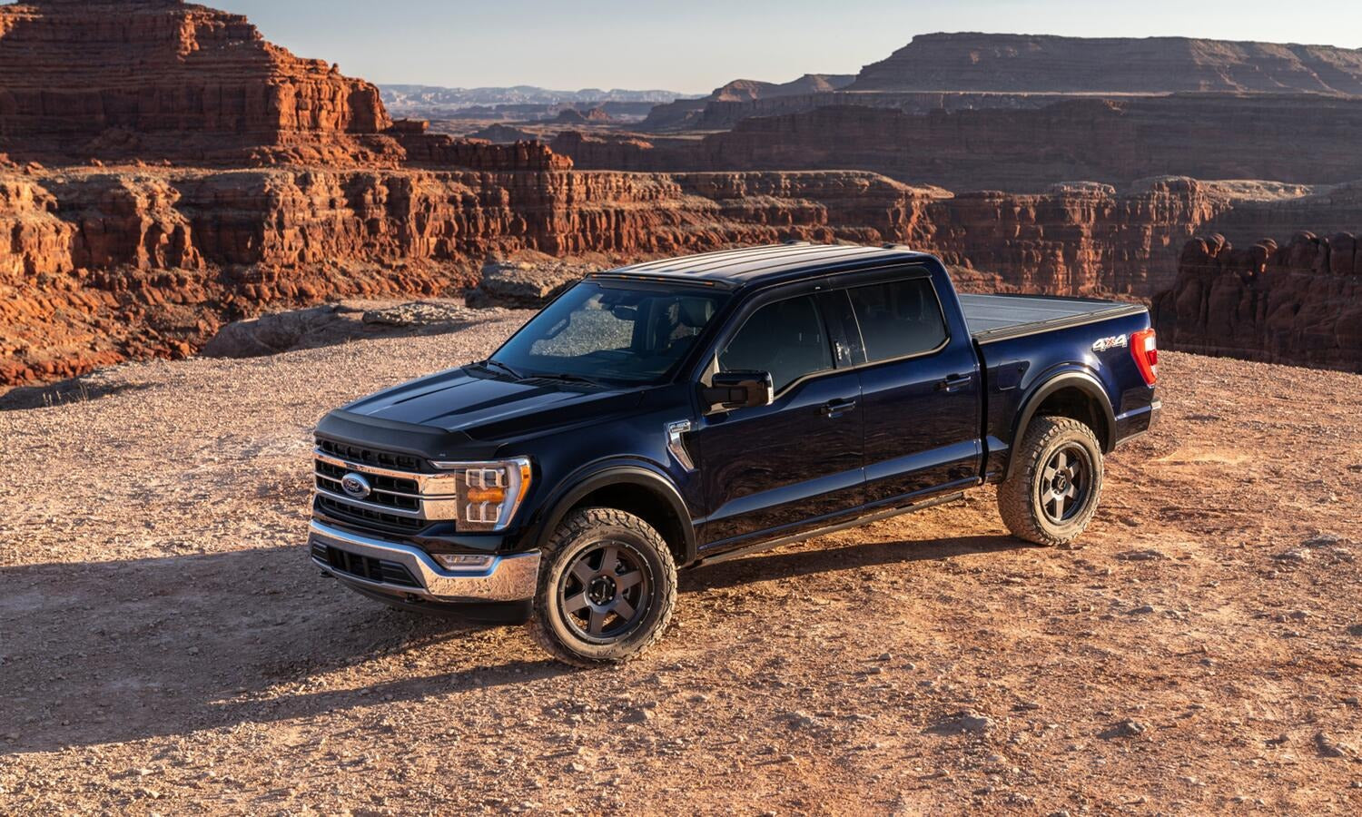 BWRbw_OEstyle_flares_Ford_3qtrRear_lifestyle_20962-02.jpg