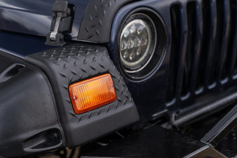 BWRbw_trailArmor_frontCorner_blue1998jeepTJ_3qtrCloseRight_14007.jpg