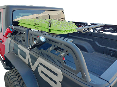 DV8-Offroad_RTB1-01_traction-board-lifestyle1_72dpi_2K.jpg