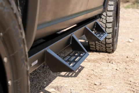 Raptor Series GTS22FD Magnum RT Gen 2 - Drop Steps Black Textured Alloy Steel 15-23 Ford F-150 22-23 Lightning 17-23 F-250/F-350 Super Duty Crew Cab