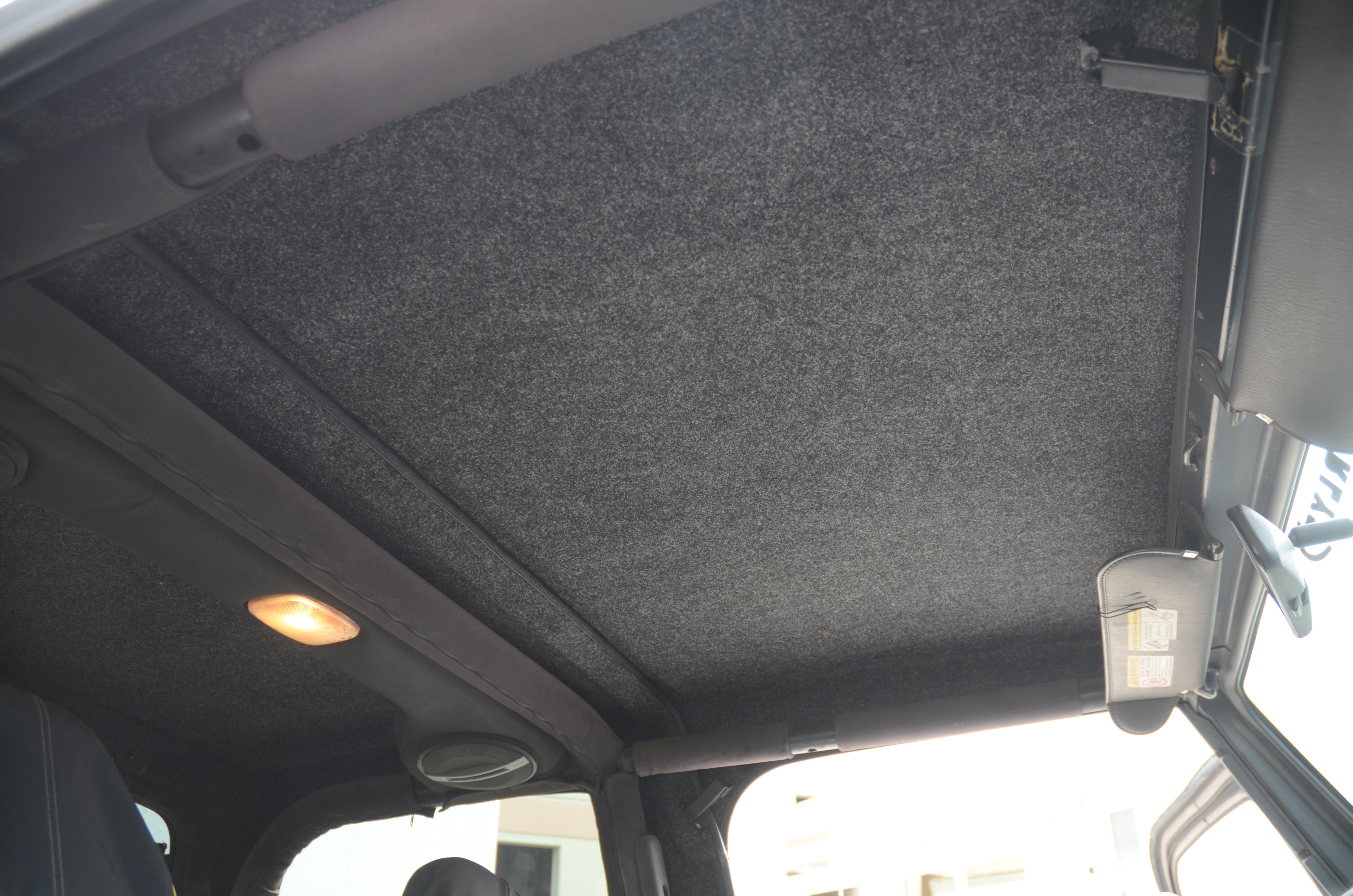 HT07FB42_on vehicle_interior (3).JPG