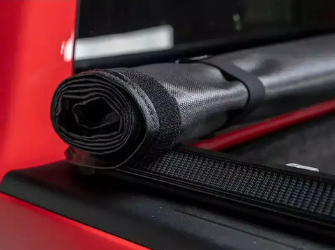 Truxedo 250001 - TruXport Tonneau Cover Black 2023 Chevy Colorado/GMC Canyon 5' 2 Bed