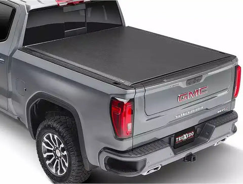 Truxedo 550001 - Lo Pro Tonneau Cover Black 2023 Chevy Colorado/GMC Canyon 5' 2 Bed