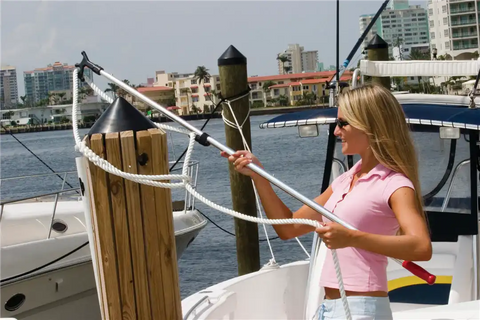 SHURHOLD IND 130 BOAT HOOK