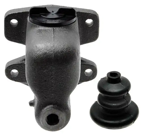MASTER CYLINDER