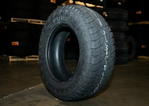 LT305/55R20 FURY AT