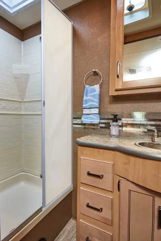 REPLACEMENT RETRACTABLE SHOWER DOOR