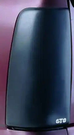 TAIL LGHT COVER MUST 05