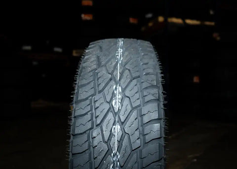 LT305/55R20 FURY AT