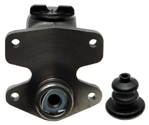 MASTER CYLINDER
