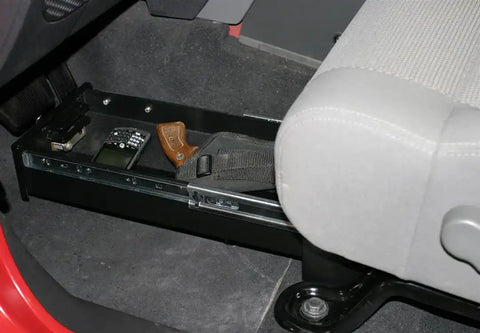 UNDERSEAT CONSOLE