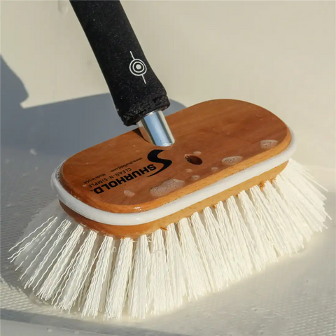 SHURHOLD IND 950 6' DECK BRUSH EXTRA STIFF WHITE POL
