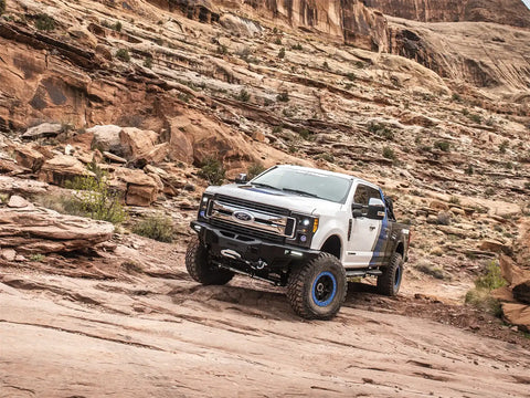 Pro Comp Suspension K4209BXP 6 Inch Stage II Lift Kit With Runner 2.5 Piggyback Reservior Shocks