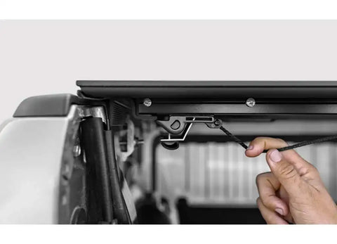 LOMAX G5020079 - LOMAX, Stance, Hard Tri-Fold Cover