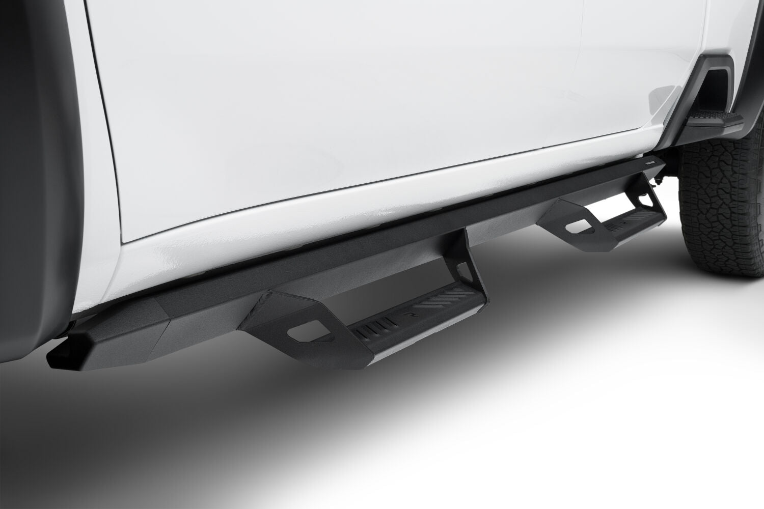 NFBn-fab-predator-pro-2022-chevrolet-silverado-2500-HD-white-studio-03.jpg
