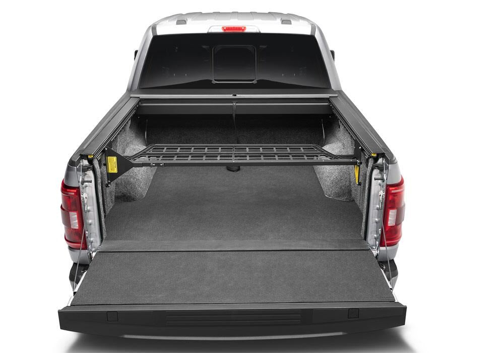 RNLroll-n-lock-cargo-manager-a-series-2021-ford-f150-silver-studio-15.jpg