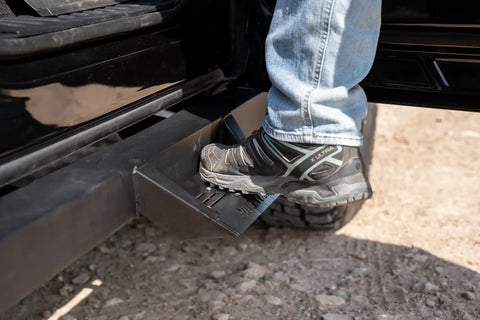 Raptor Series RTS22FD Magnum RT - Drop Steps Black Textured Alloy Steel 15-23 Ford F-150 22-23 Lightning 17-23 F-250/F-350 Super Duty Crew Cab