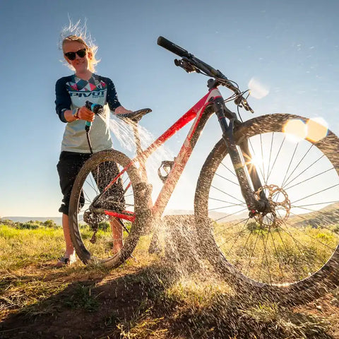 Rinse Kit 857007006357 Camp Shower Cube 4 Gallon Capacity 12 Volt Battery Powered