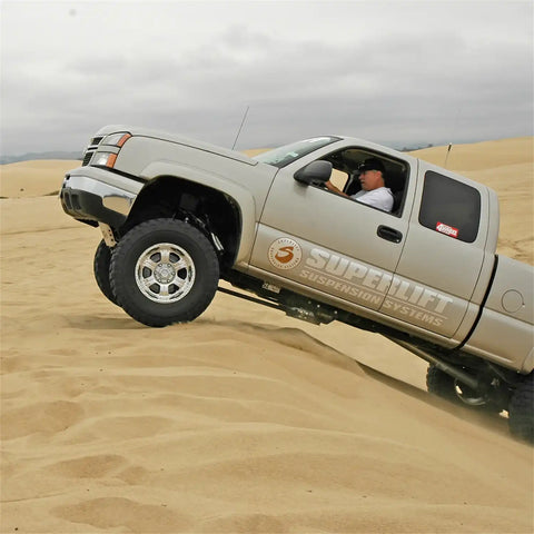 Superlift K121B 6 Lift Kit - 99-06 Silverado/Sierra 1500 4WD Knuckle w/ Bilstein Shocks