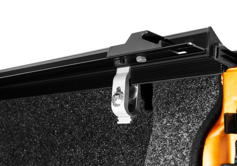 TRXTX_LoPro_19Ford-Ranger_Details_01Clamp.jpg