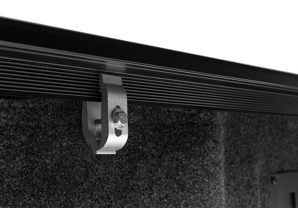 TRXTX_LoPro_21Ford-F150_Details_06Clamp.jpg