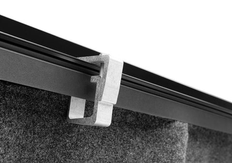 TRXTX_Truxport_21Ford-F150_Details_01Clamp.jpg