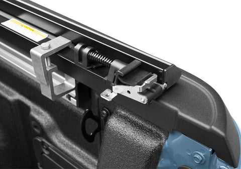 TRXTX_Truxport_22Ford-Maverick_Details_03Latch.jpg