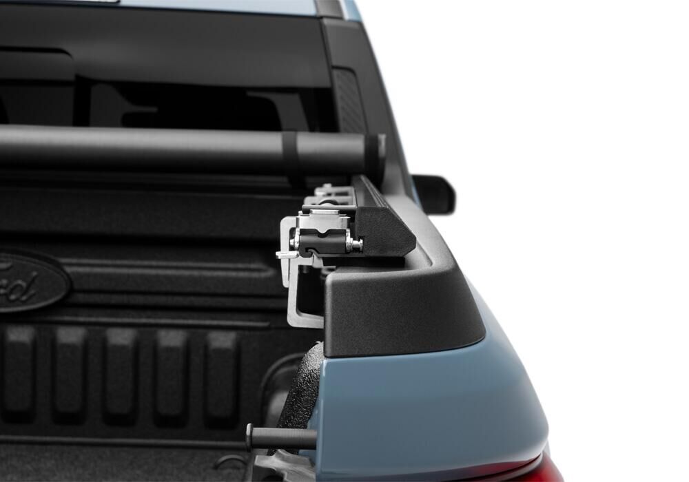 TRXTX_Truxport_22Ford-Maverick_Details_04Rail_End.jpg