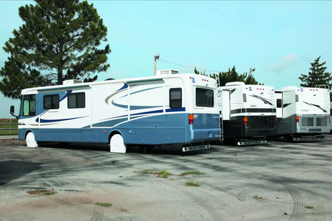 Covercraft ST7001WH Snap Ring Tire Saver for any stored vehicle - SM