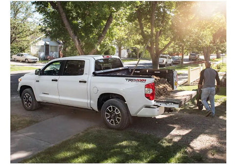 Truxedo 284301 - TruXport Tonneau Cover Black 2022-2023 Nissan Frontier 6' 1 Bed