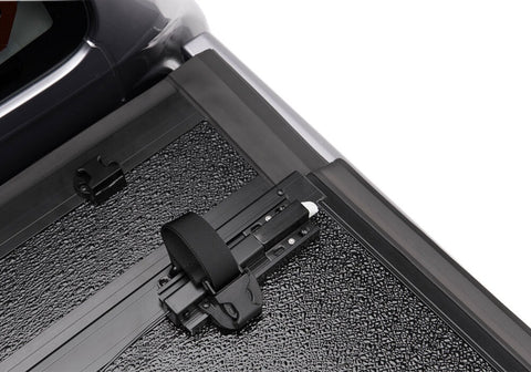 UNDUC_Flex_Hilux_BuckleDetail_H.jpg