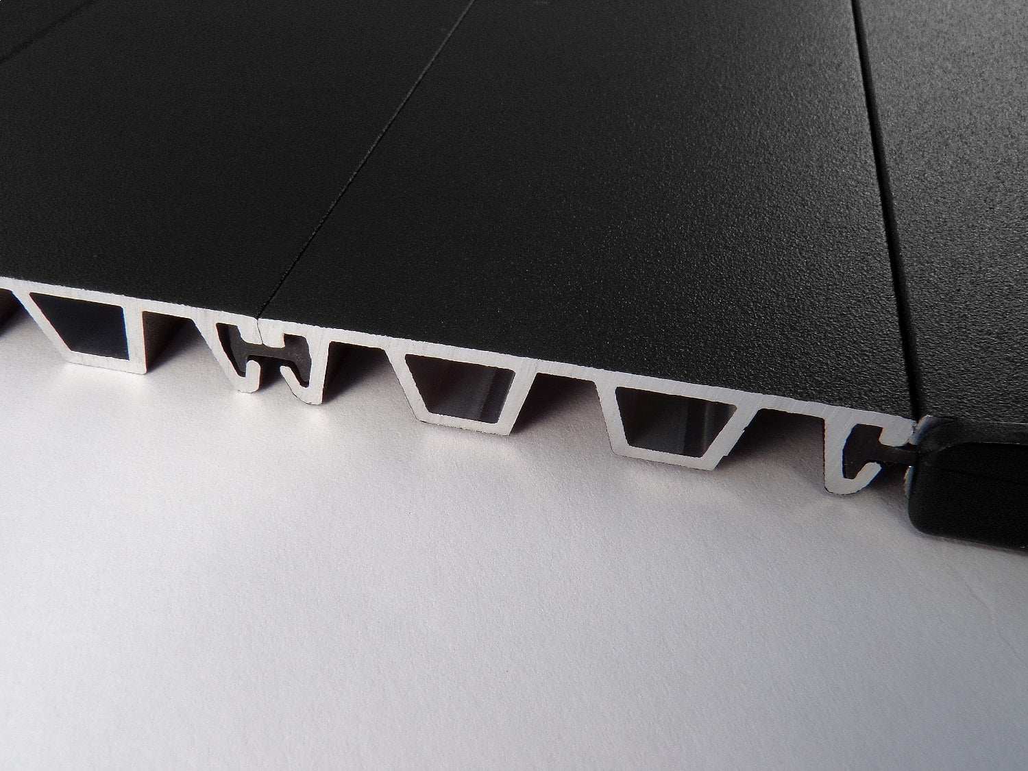 UltraGroove_Electric_Surface.jpg