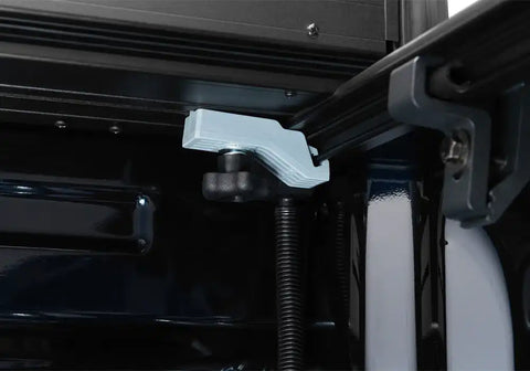 Undercover AX22029 Tonneau Cover Armor Flex 21-24 F150 5'7" (Includes Lightning)