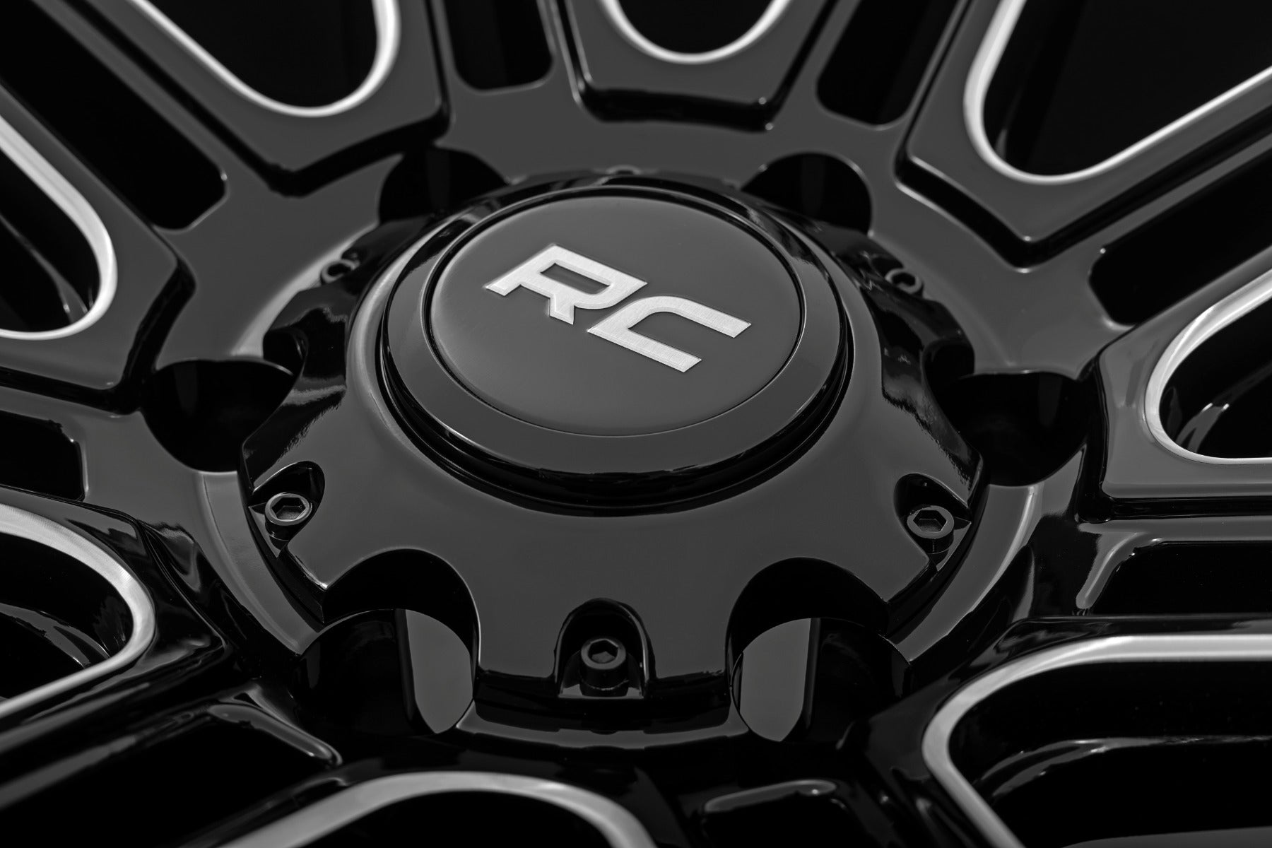 Rough Country 88 Series Wheel | One-Piece | Gloss Black | 22x10 | 6x135 | -19mm