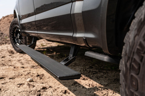 amp-powerstep-xtreme-2019-ford-f150-gray-lifestyle-01.jpg
