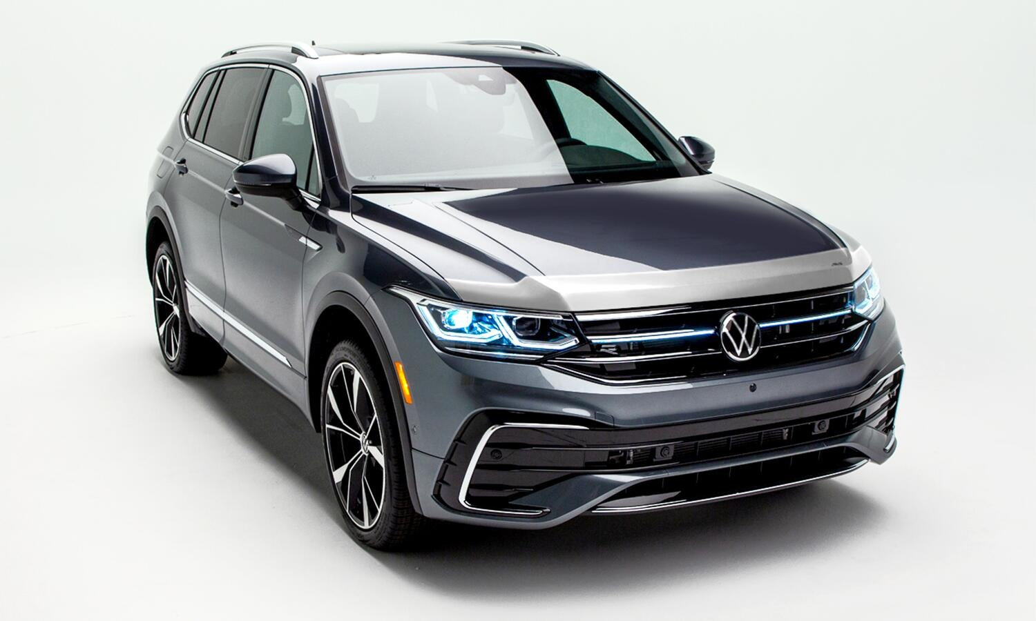 avs_aeroskin_chrome_volkswagen_tiguan_622198.jpg